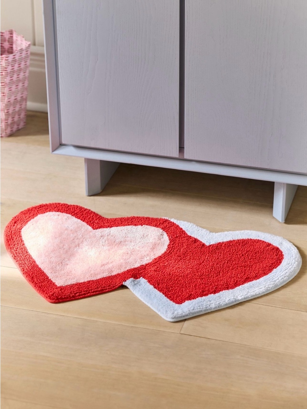 Anthropologie Tufted Heart-Shaped Bath Mat Red Pink Silver Gray 19.5 x 34